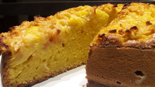 Gâteau aux pommes, clémentines et amandes